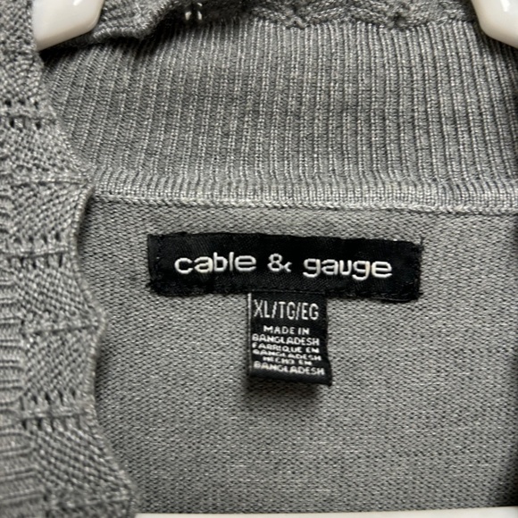 Cable & Gauge Grey Knit Trutleneck - Picture 4 of 6